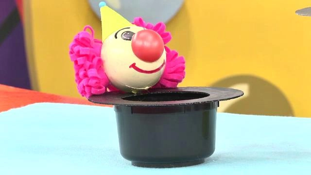 ​ตัวตลกช่วยเก็บของ