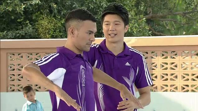 ท่าบริหารแก้อาการปวดเมื่อยสะบักหลัง