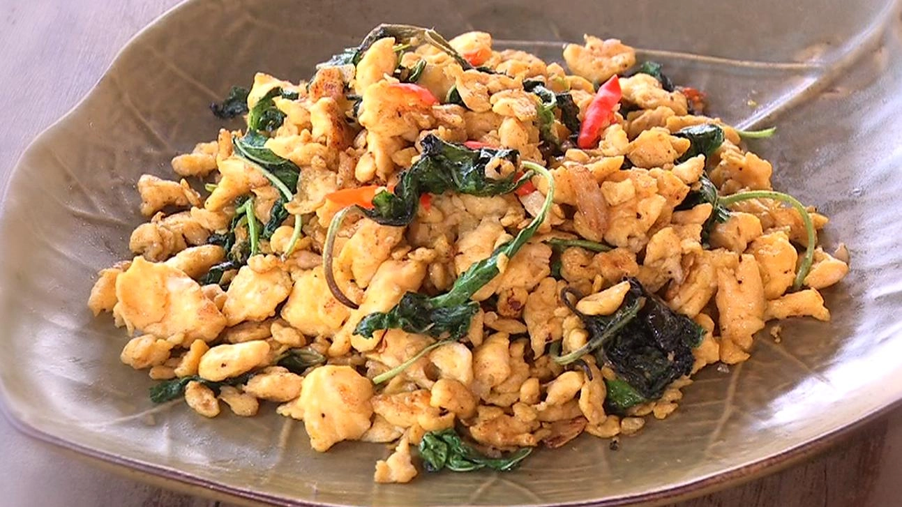 ผัดกะเพราไข่