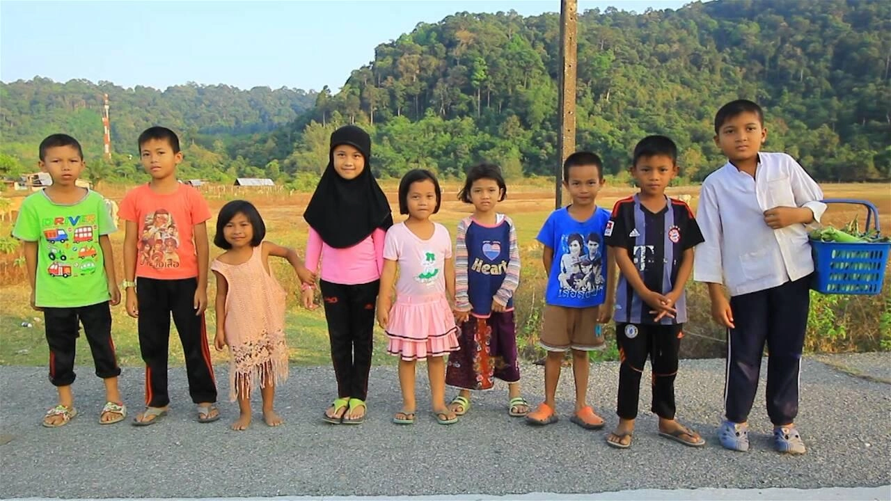 เกี่ยวสุขด้วยหัวใจ บ้านทะเลนอก จ.ระนอง