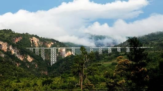 เมย์เมียวในสายลมหนาว