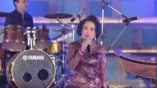 ตำนานเพลงครูมนัส ปิติสานต์