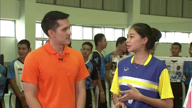 ​ตะกร้อหญิง