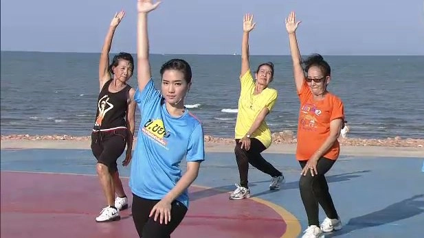 บริหารสะโพกป้องกันหลังค่อม