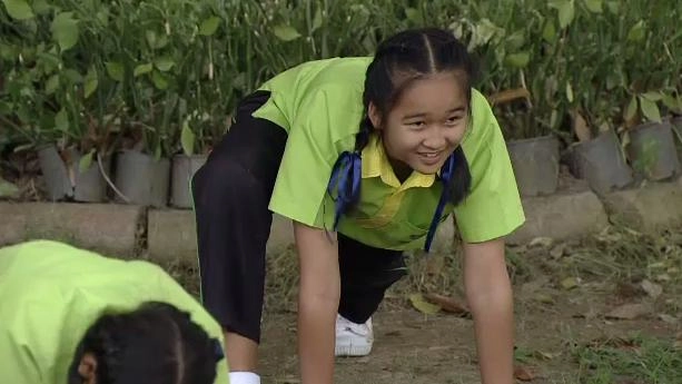 ท่าลดพุงและสร้างความแข็งแรงให้กับกล้ามเนื้อหน้าอก หัวไหล่ หลังแขนในเวลาเดียวกัน