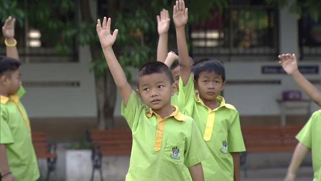 ท่าออกกำลังกายก่อนอาบน้ำ