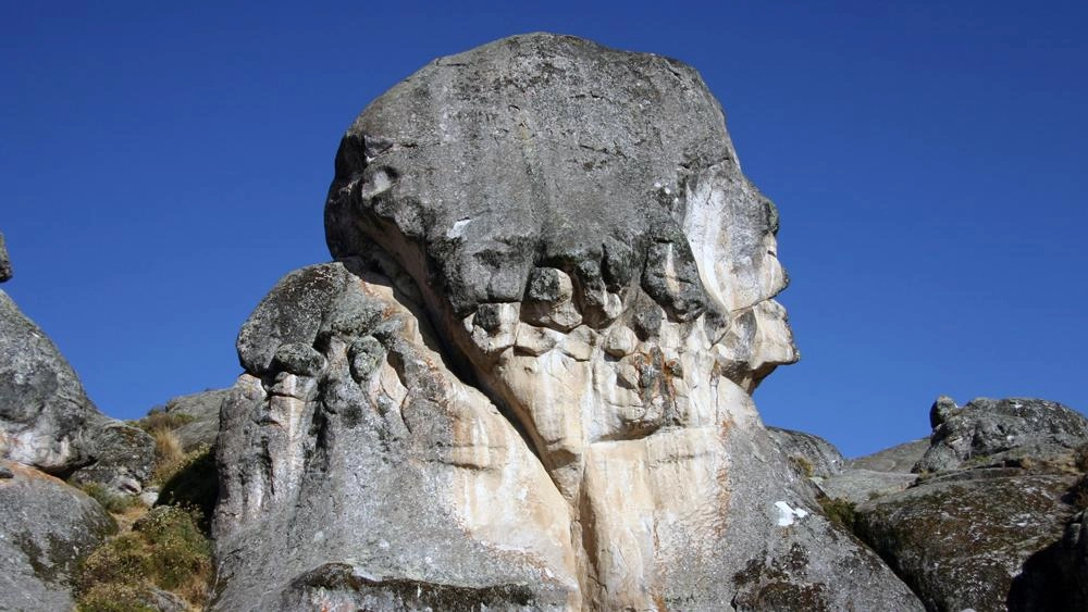 เจาะอดีตลับจากต่างดาว ตอน การทำลายล้างจากต่างดาว