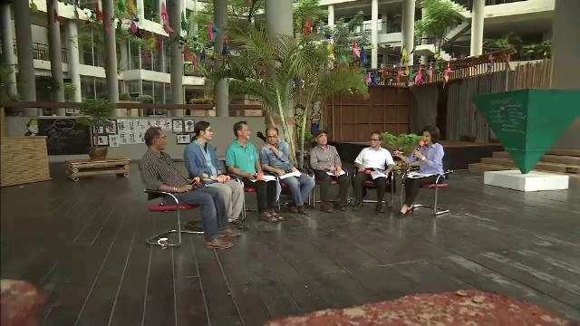 เวทีสาธารณะปี 58