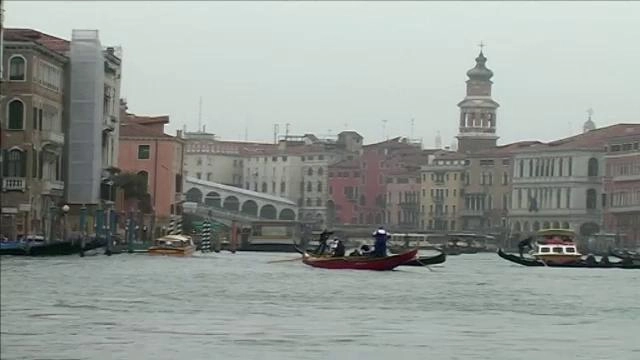 เวนิส วานิช ซีซันอีกสักครั้ง กับ หนังพาไป