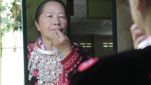 รับลูกสาวม้งกลับบ้าน