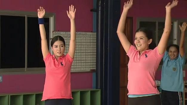 การออกกำลังกายแบบแอโรบิกด้วยโยคะ