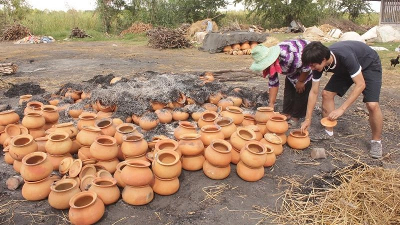 ถึงถิ่นหัตถกรรม บ้านหม้อ บ้านเชียงเหียน จ.มหาสารคาม