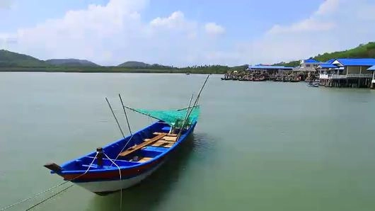 ชุมพร...หาดทรายสวย สี่ร้อยลี้ มีดีกว่าที่เคยรู้