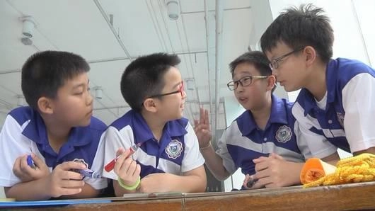 ลูกบอลต้านแรงโนมถ่วง (Tag Team)