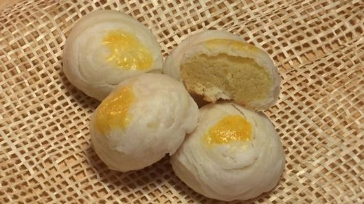 ขนมเปี๊ยะกุหลาบ