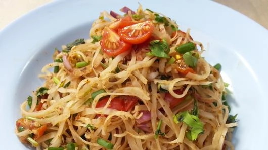 ยำหมี่โคราช (กุดจิก)