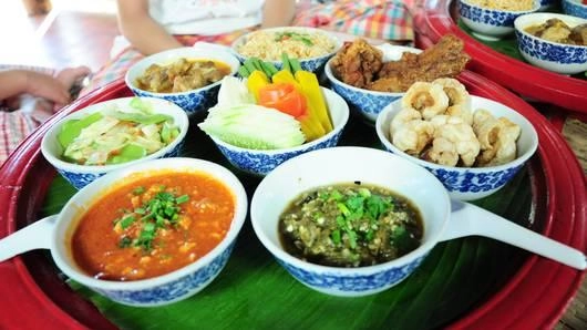 น้ำพริกหนุ่ม ข้าวบ่าย