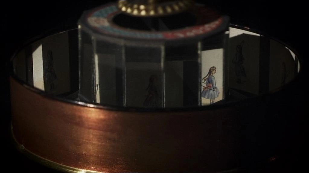 มิติโลกหลังเที่ยงคืน