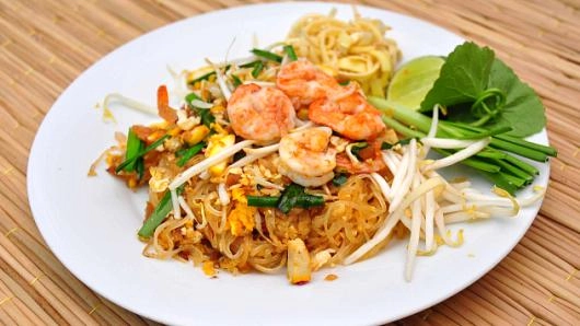 เส้นก๋วยเตี๋ยว...ผัดไทย