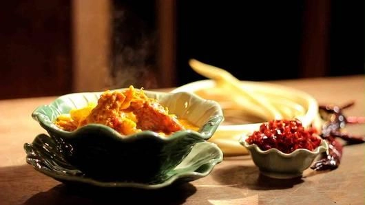 แกงเหลืองไหลบัว (จันทร์ฉวี สกุลกัตน์)