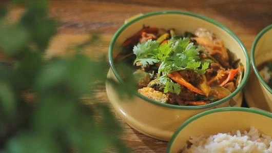 ทำอาหารใส่ปิ่นโต