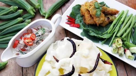 เมนูง่ายๆจากกระเจี๊ยบเขียวกับ “เล็ก – ฝันเด่น”