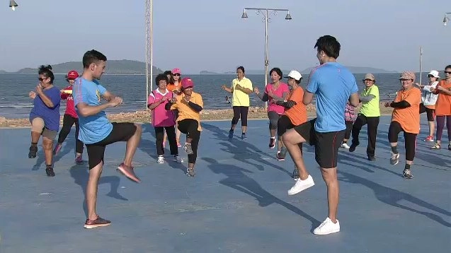 แอโรบิกลดเอว