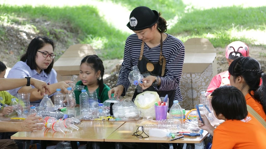 ​หุ่นยนต์ขวดน้ำ