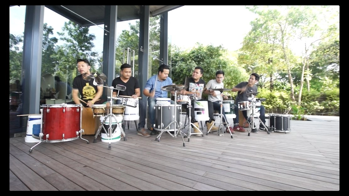 ตี แตะ สัก