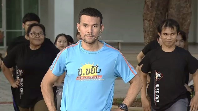 ยืดสะโพกแก้ปวด บ่า คอ และไหล่