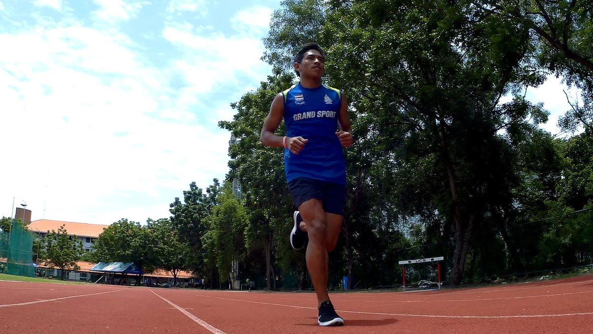 ฝันให้ไกล ไปให้ถึง