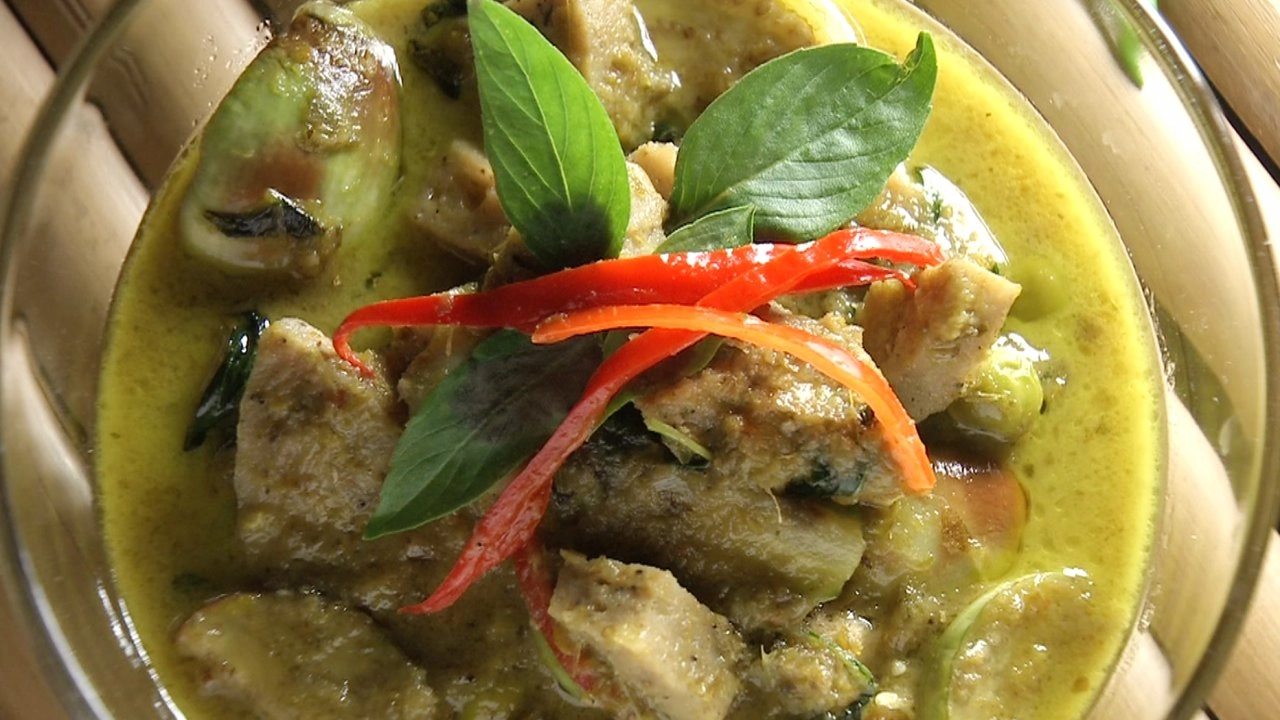 แกงเขียวหวานยอหลาม