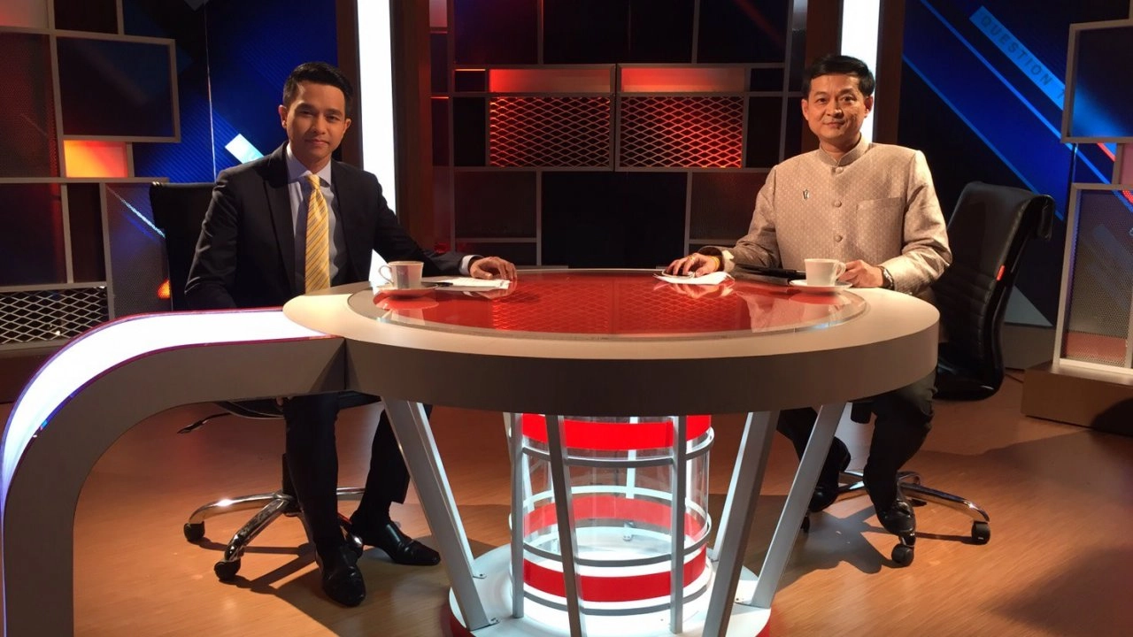 "วิชามาร" โผล่ "10 วัน" ป่วนโค้งสุดท้าย "ประชามติ"