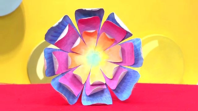 ดอกไม้จานกระดาษ