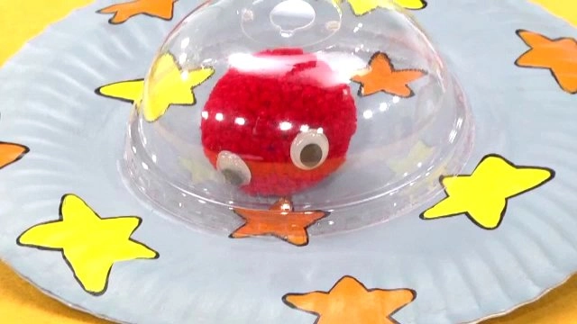 ​ยานอวกาศจานกระดาษ