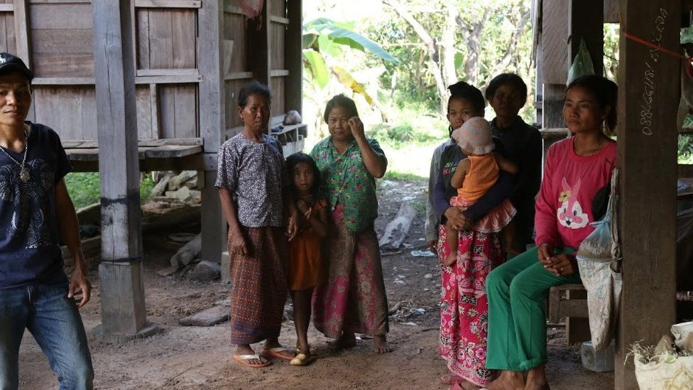 มิตรเพียบข้ามพรมแดน