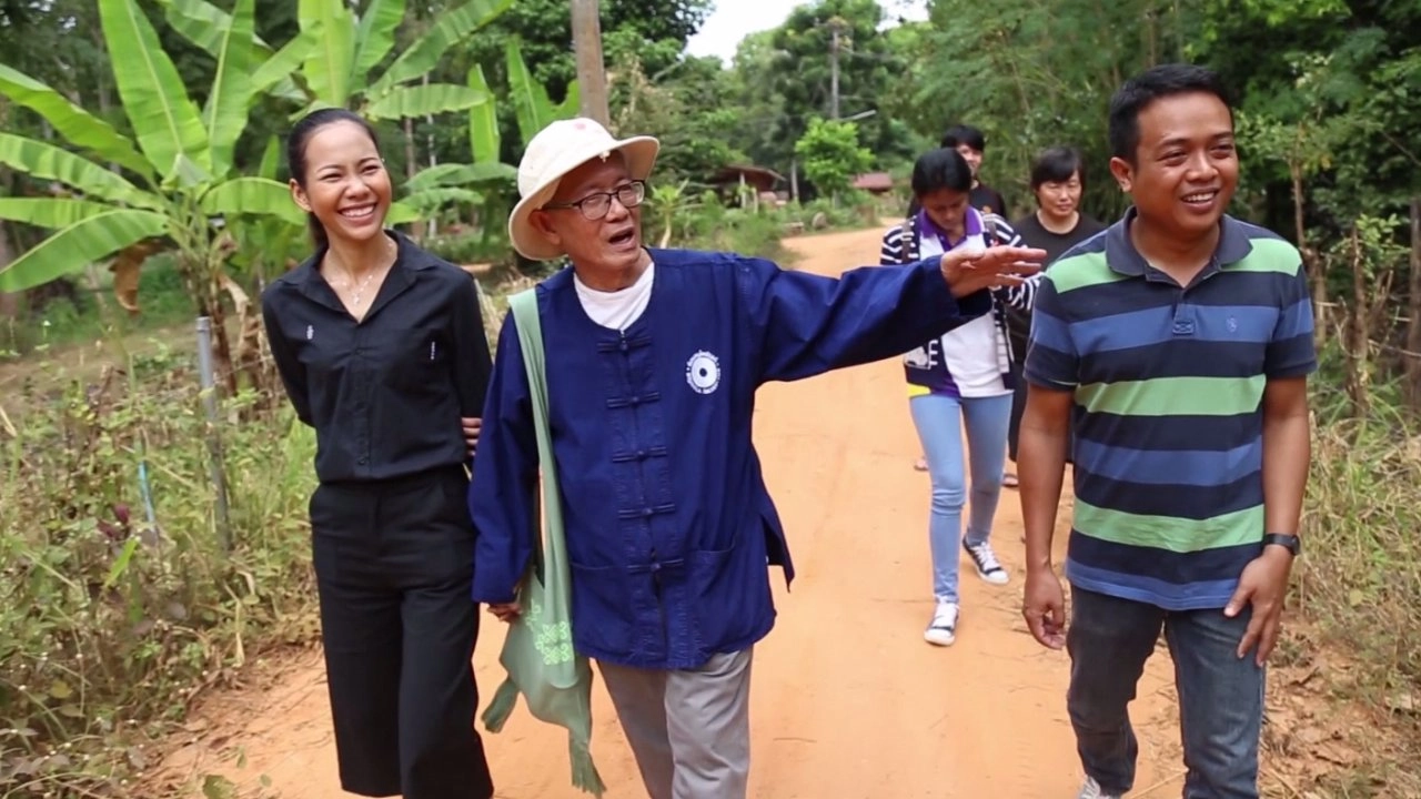 ครูผู้พอเพียง