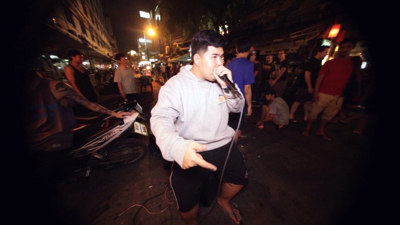 คน / ถนน / สตรีต