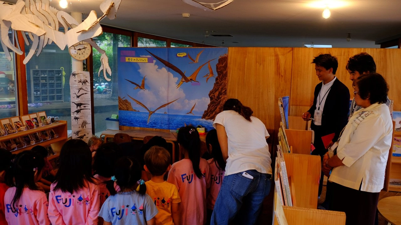 ครูอาร์ต ตามหาการ์ตูนในห้องเรียนตอนที่ 2