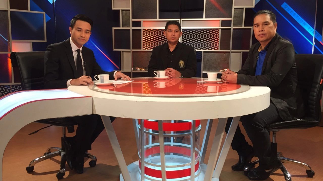 อัปยศ "บอลไทย"...? แฟนบอล "พันธุ์พลุแฟลร์"