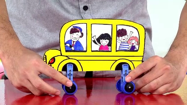 รถไม้หนีบ