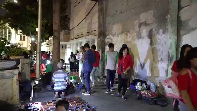 ชีวิตค่ำของชาวเมือง, อินโดนีเซียผ่อนคลายกฏสำรวจแหล่งน้ำมัน