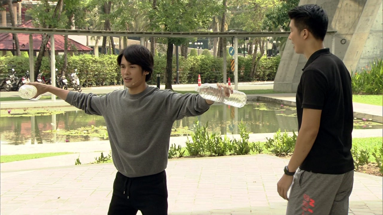 ท่าบริหารเพิ่มกล้ามเนื้อไหล่