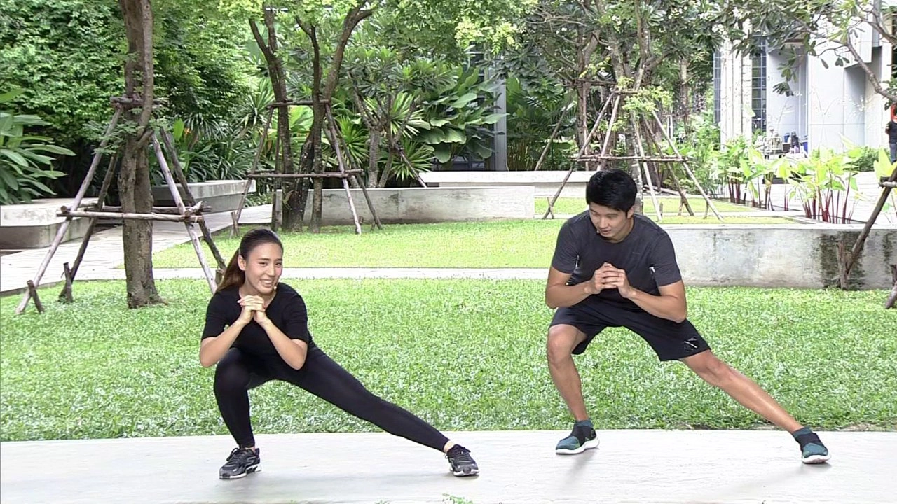 ท่ากระชับขาและสะโพก