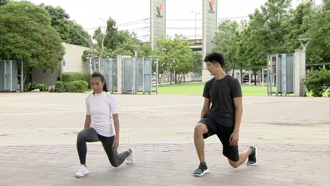 ท่ากระชับขาให้เรียวสวย