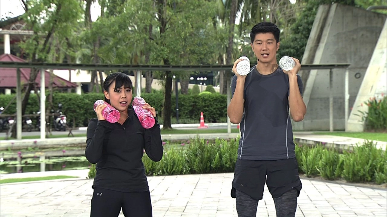 ท่าบริหารกล้ามเนื้อด้านหน้าเพื่อหุ่นสวย