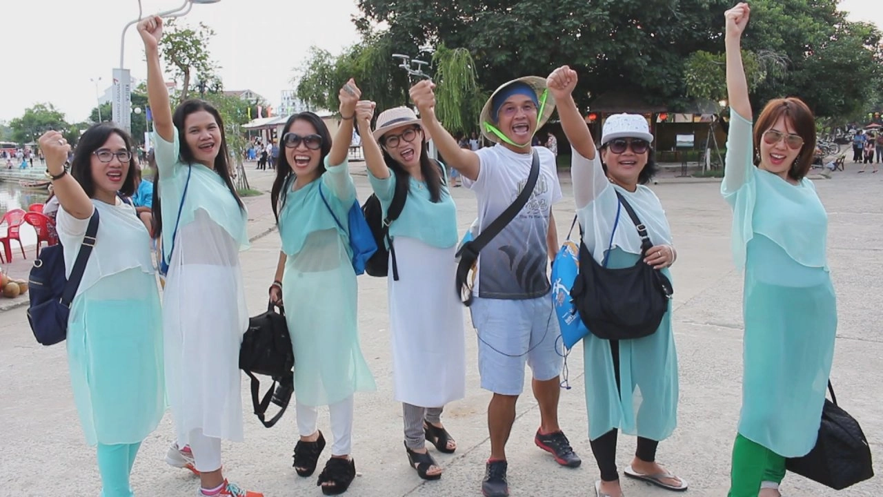 วิ่งไปเที่ยวไป