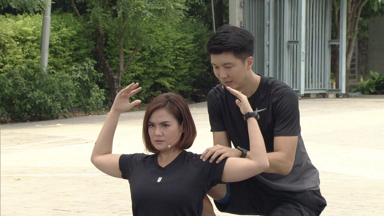 ท่าบริหารก่อนนอนป้องกันและบรรเทาอาการปวดสะบัก