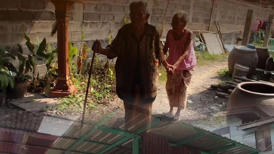 ช่วยเหลือสองยายพิการตาบอด ไร้บ้านพักอาศัย อ.เมือง จ.อ่างทอง