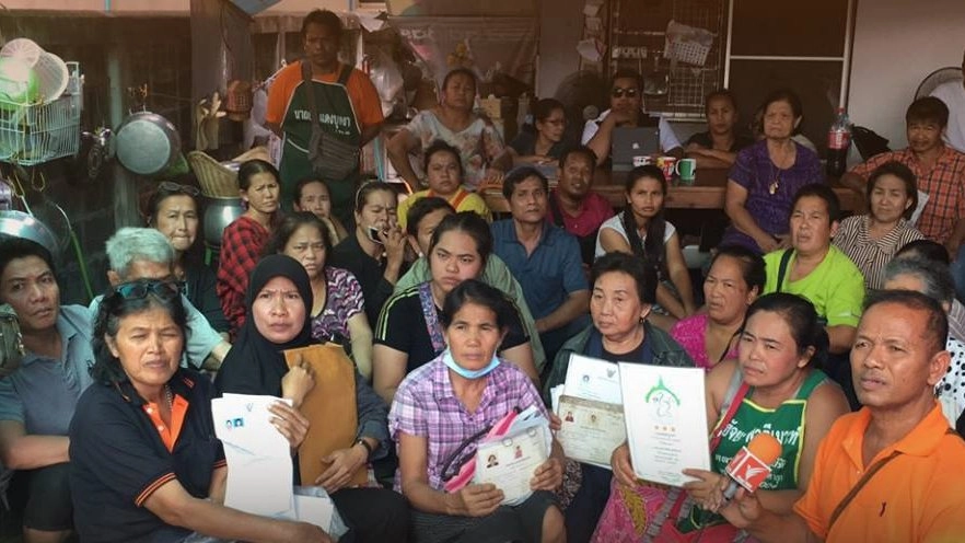 พ่อค้าแม่ค้าถูกห้ามขายของในจุดผ่อนผัน เขตประเวศ กทม.